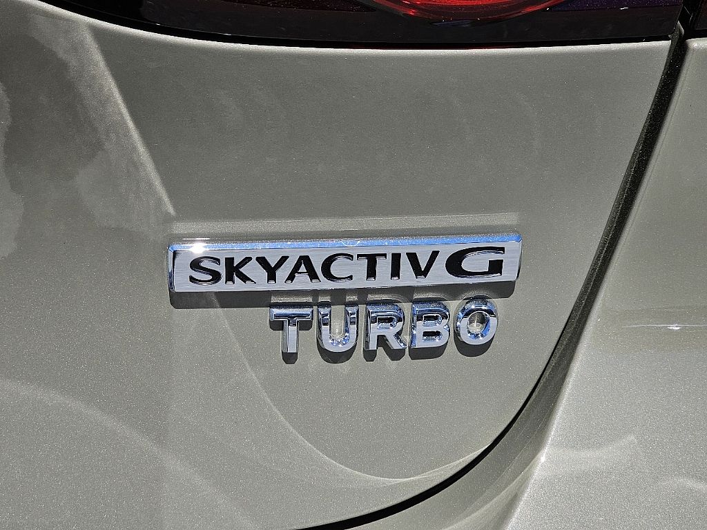 2025 Mazda Mazda3 2.5 Turbo Carbon photo 4
