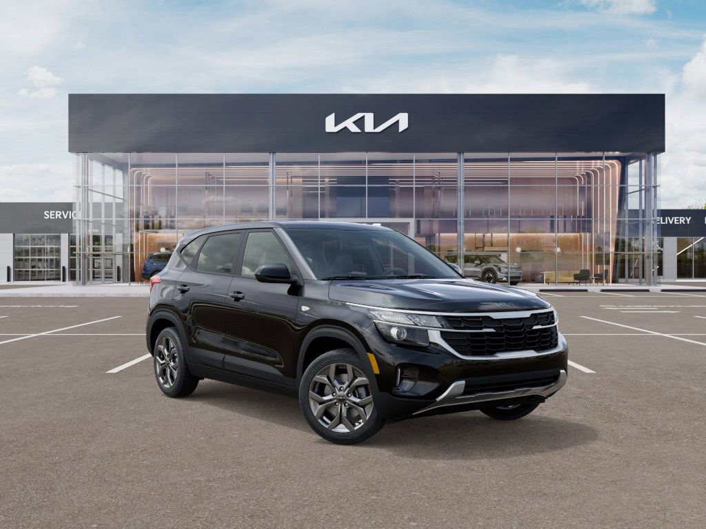 2025 Kia Seltos LX's photo