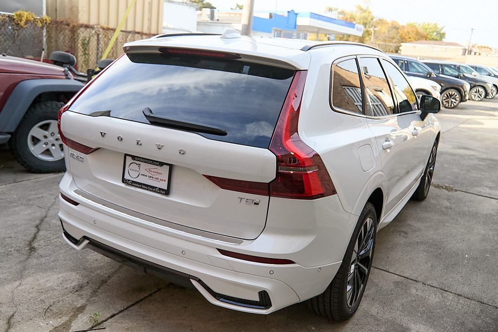 2026 VOLVO XC60 - Image 9