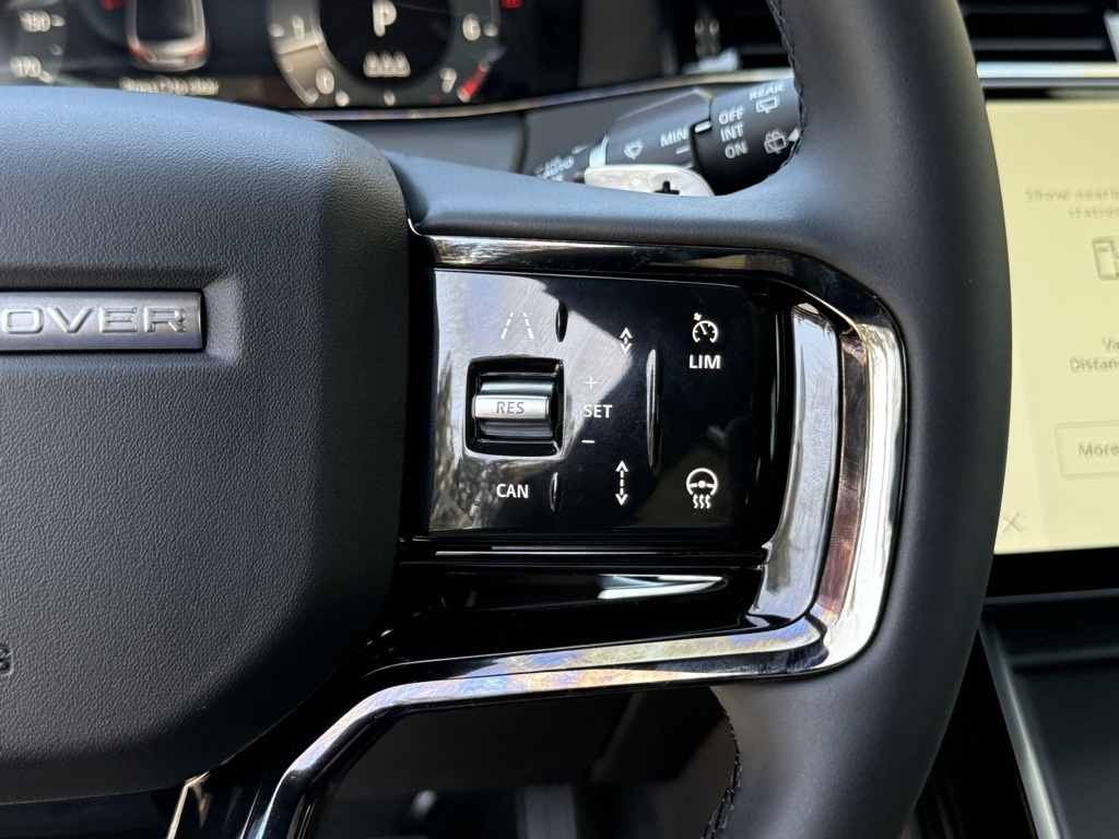 2026 Land Rover Range Rover Evoque S photo 15