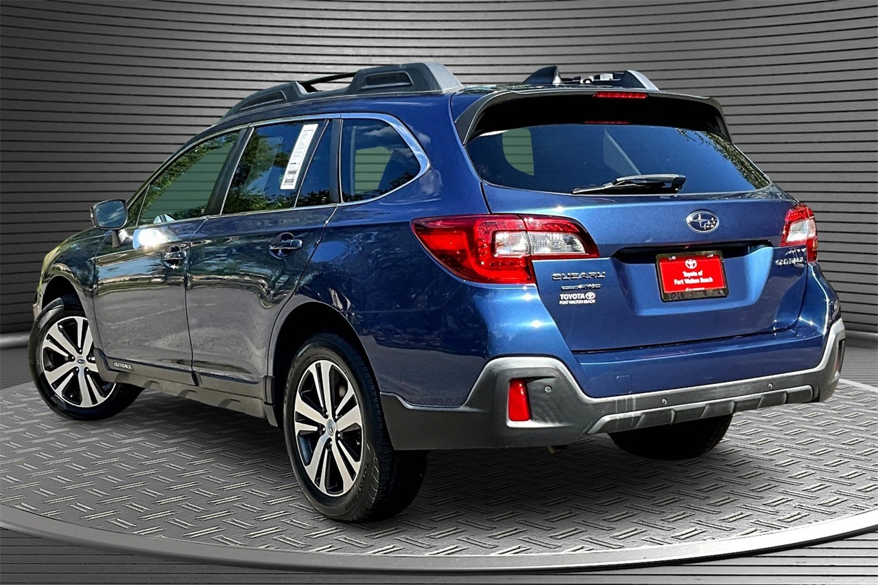 2019 Subaru Outback Limited photo 4