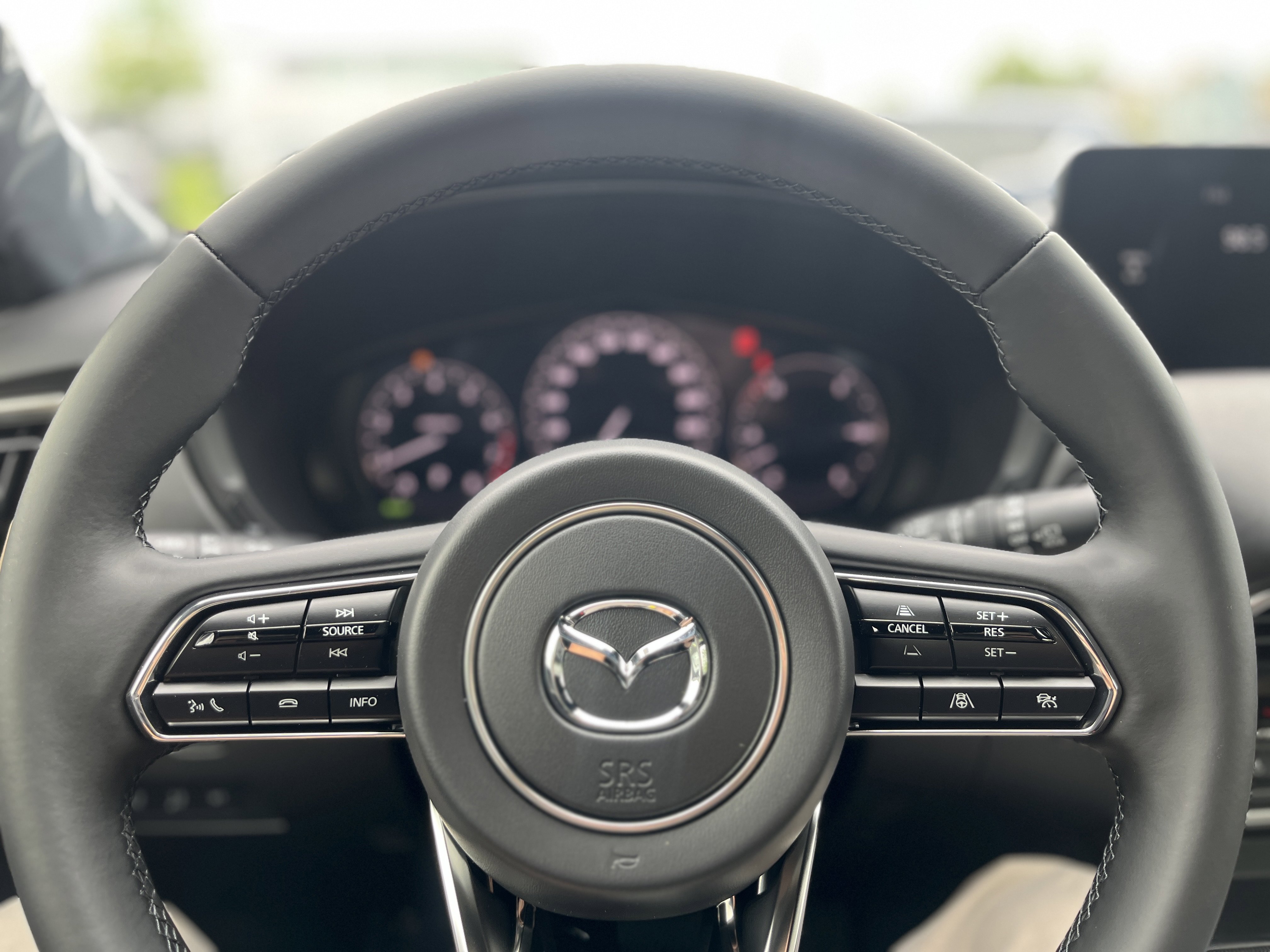 2025 Mazda CX-70 Premium Plus photo 3