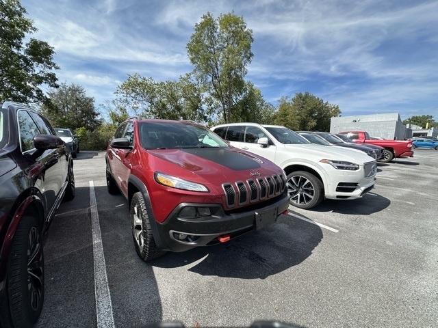 2016 Jeep Cherokee Trailhawk photo 3