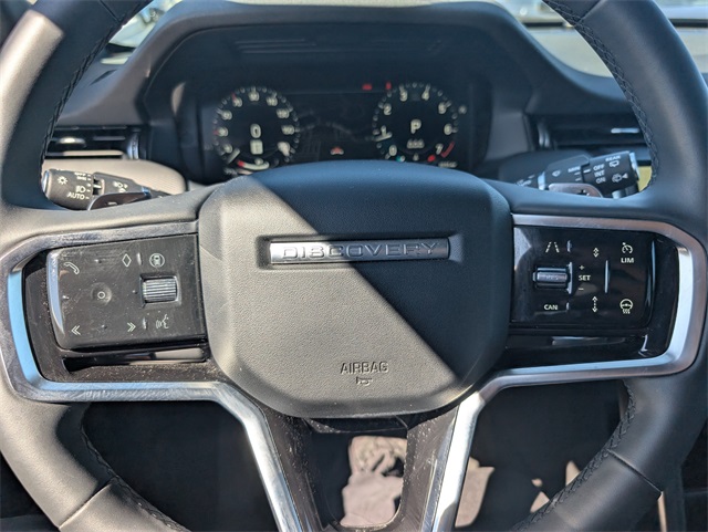 2024 Land Rover Discovery Sport SE photo 20