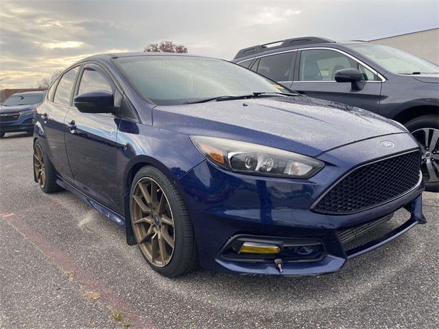2017 Ford Focus ST