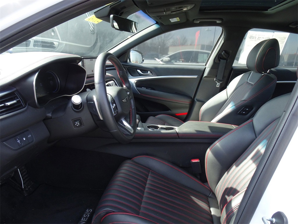 2024 Genesis G70 3.3T Sport Advanced photo 8