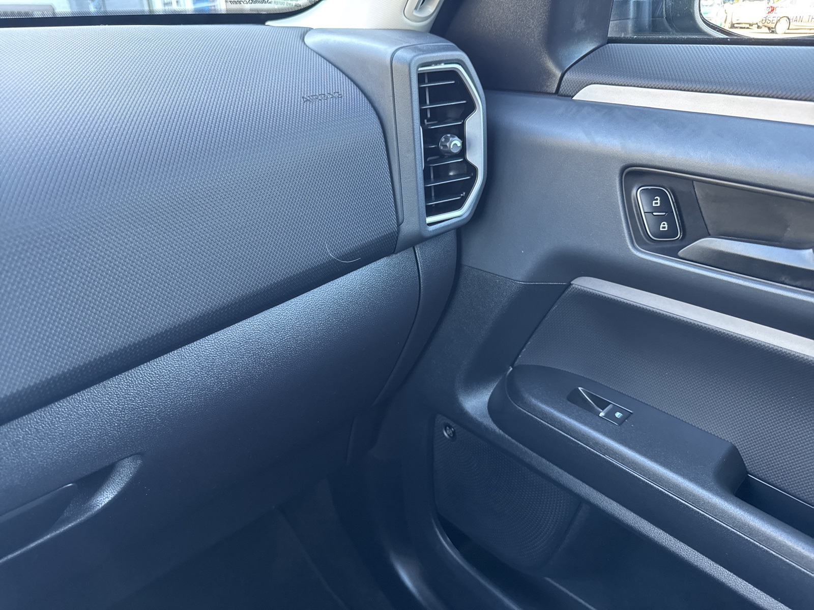 2024 Ford Bronco Sport Outer Banks photo 30