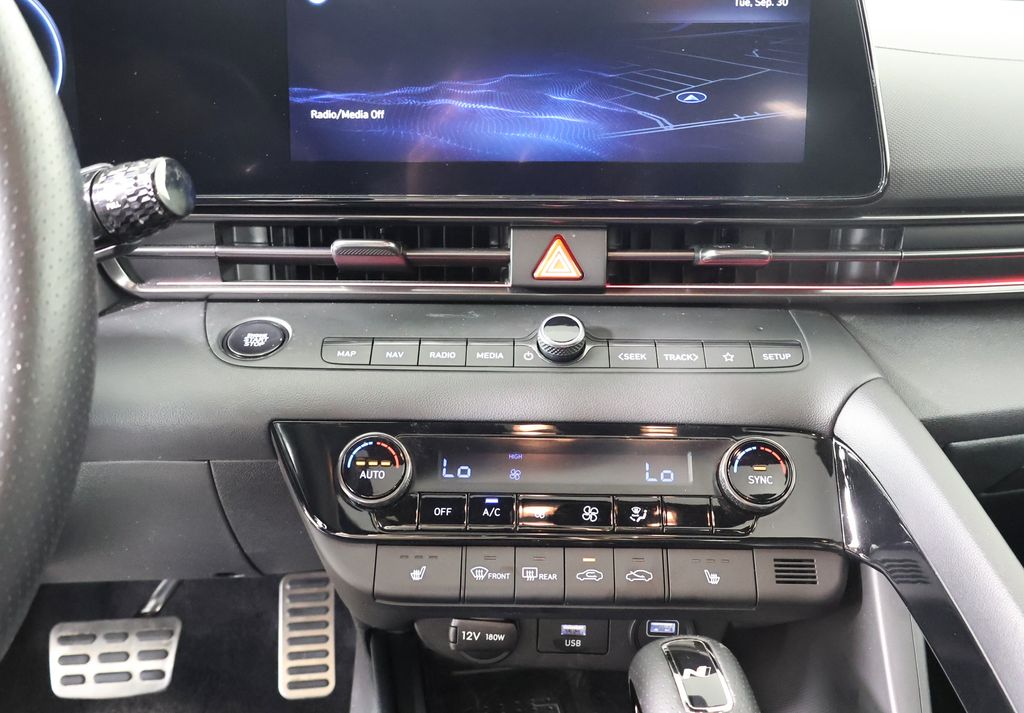 2022 Hyundai Elantra N Base photo 12