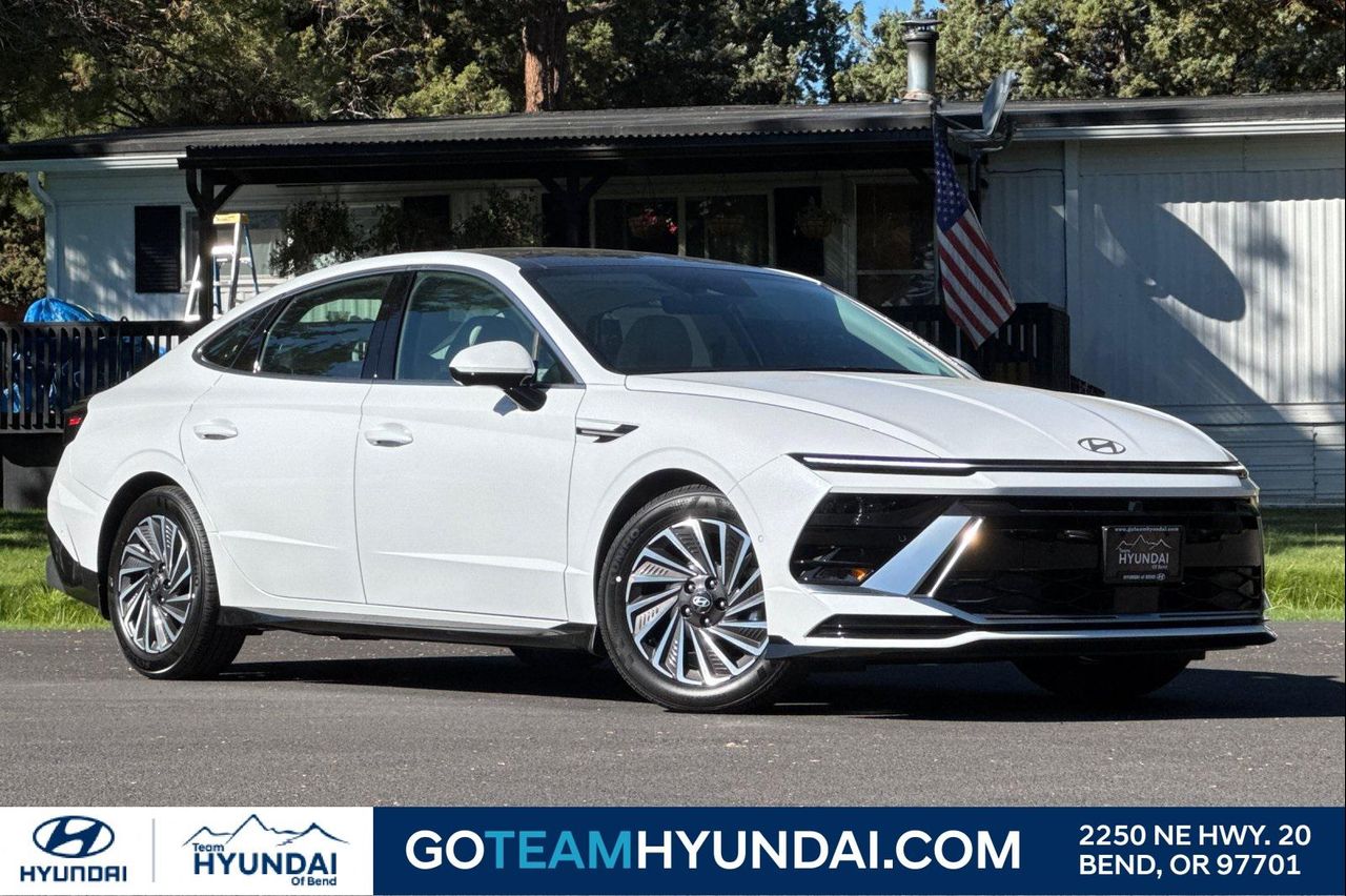 2025 Hyundai Sonata Hybrid Limited's photo