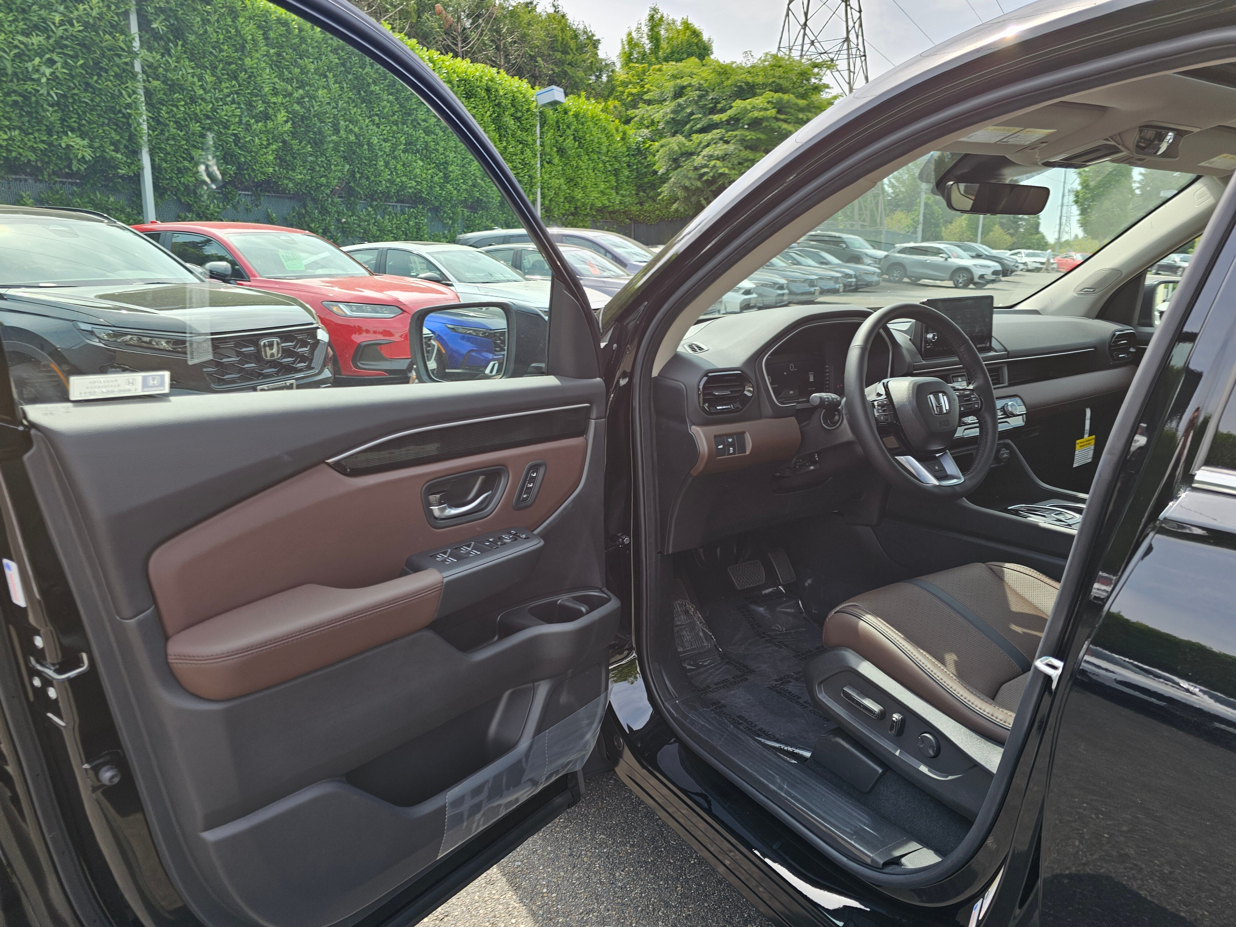 2025 Honda Pilot Elite photo 10