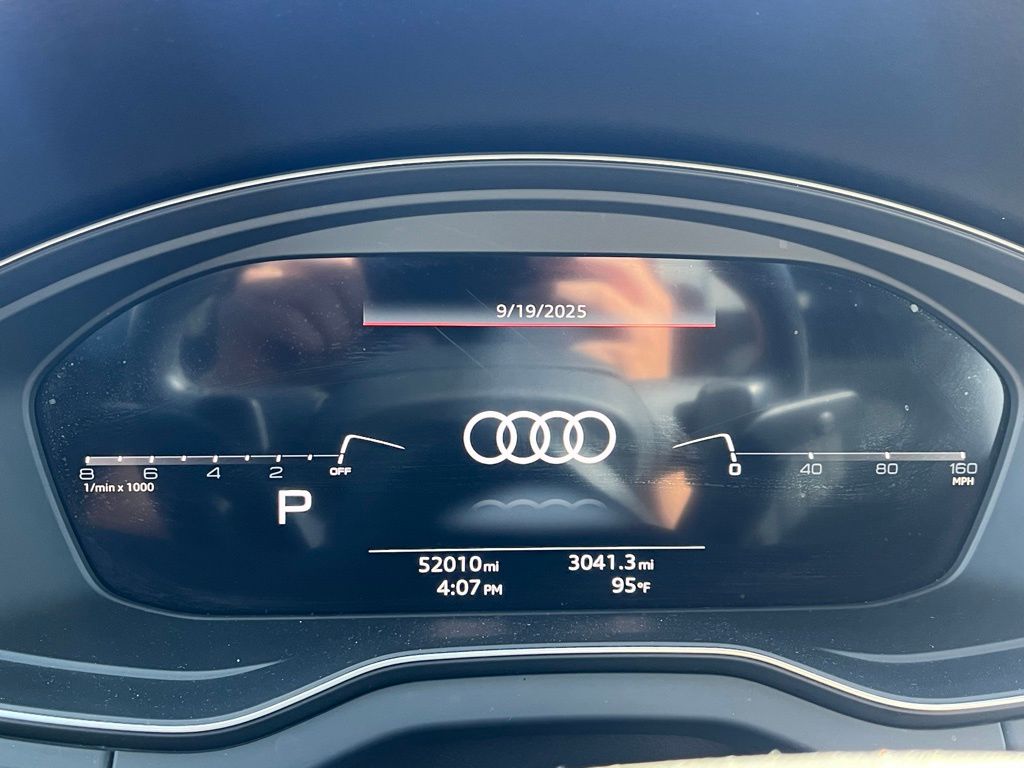 2023 Audi Q5 45 S line Premium photo 9