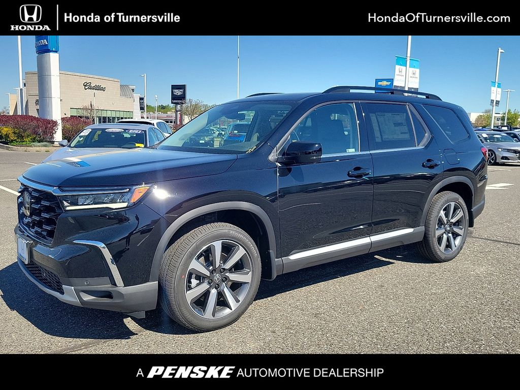 2025 Honda Pilot Touring's photo