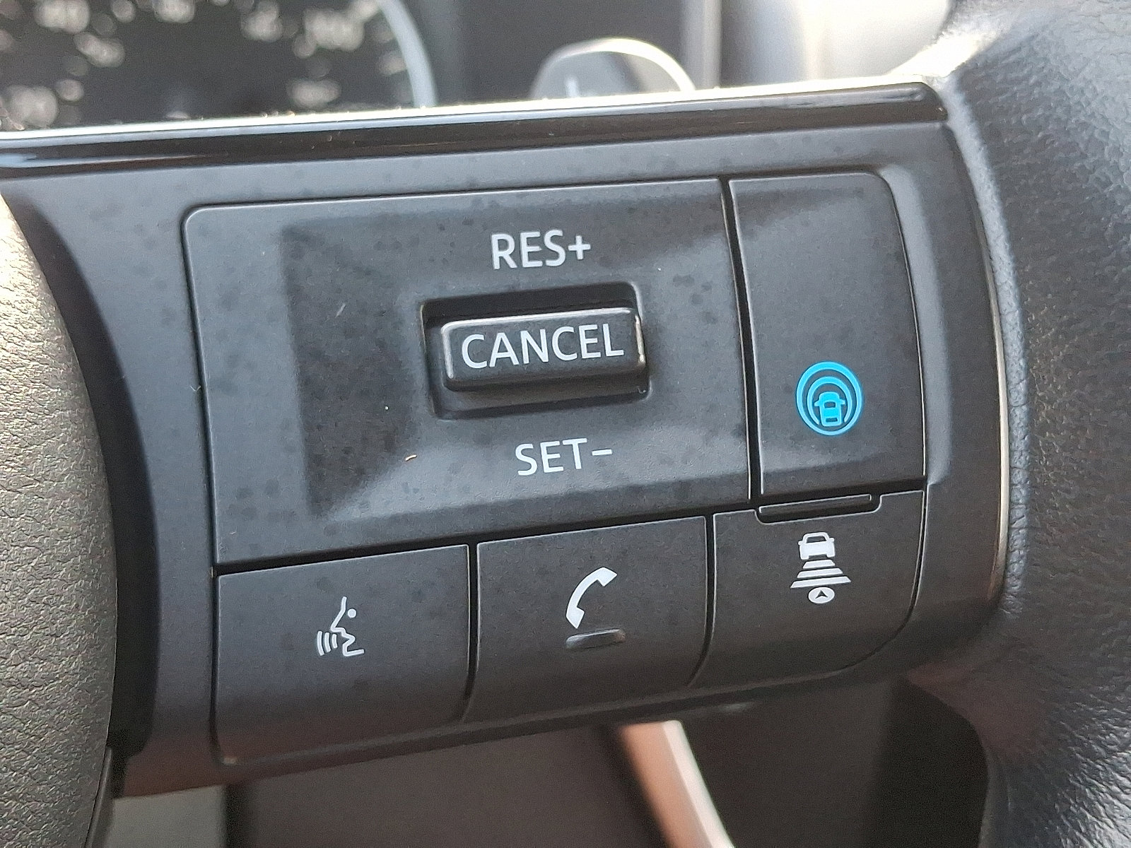 2023 Nissan Rogue SV photo 20