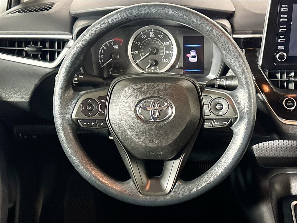 2020 Toyota Corolla LE photo 13