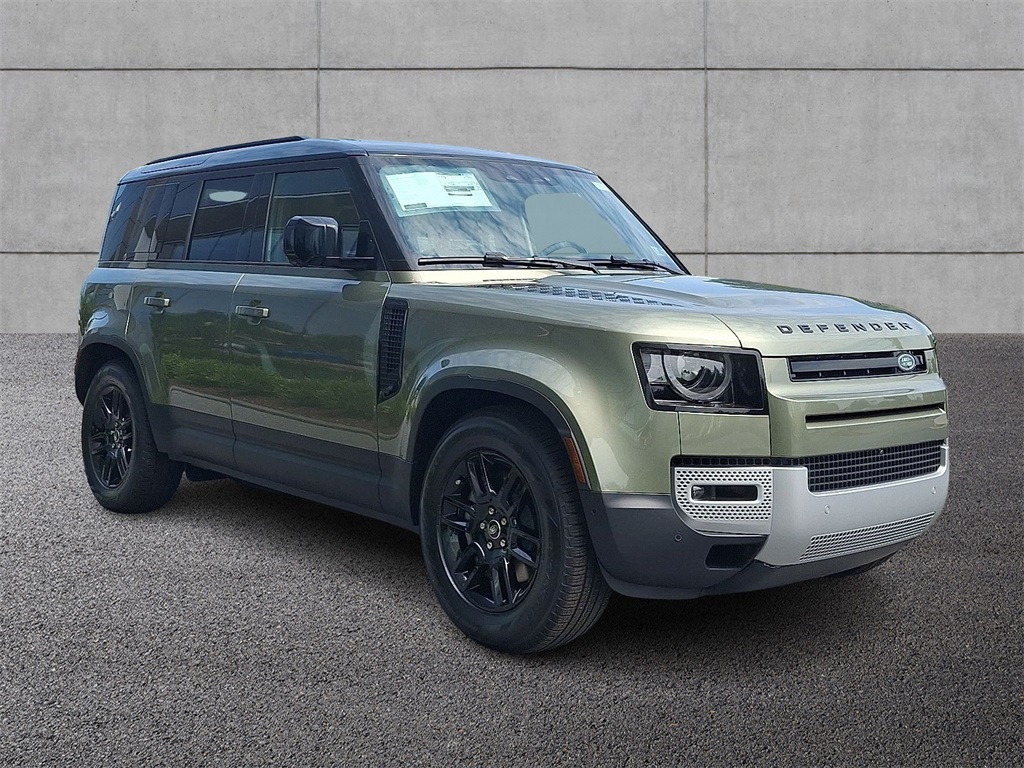 2025 Land Rover Defender 110 S photo 2
