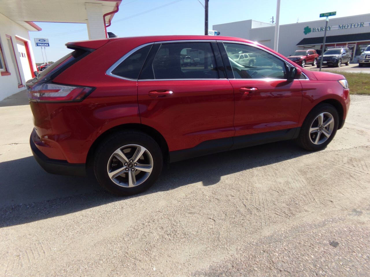 2024 Ford Edge SEL photo 3
