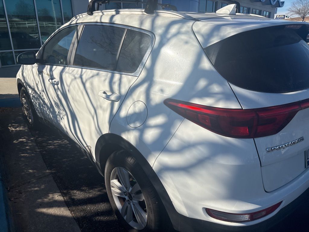 2017 Kia Sportage LX photo 2