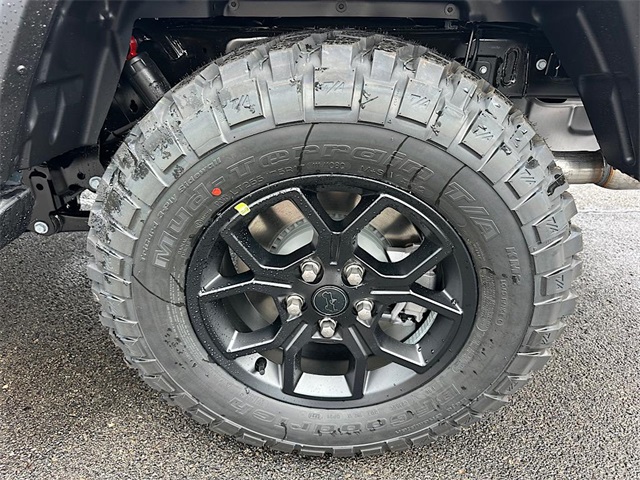 2025 Jeep Gladiator Sport photo 24