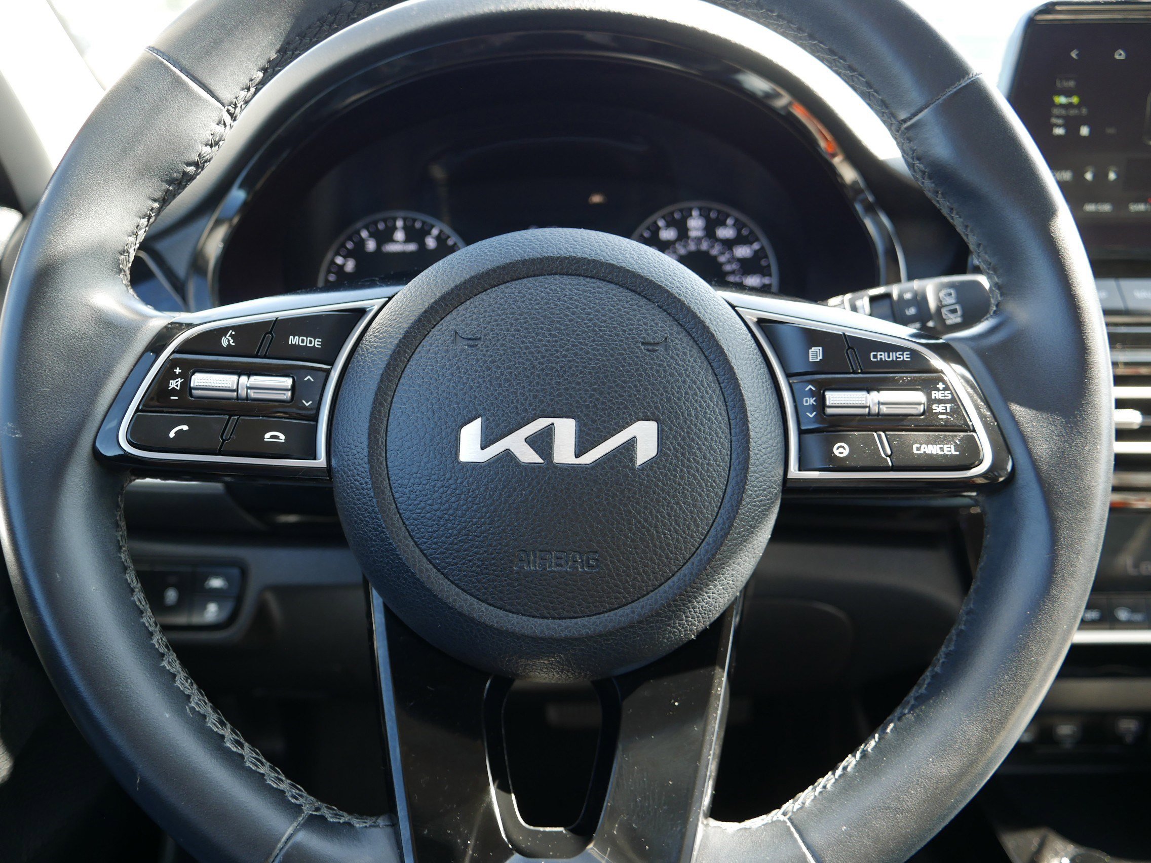 2022 Kia Seltos EX photo 25