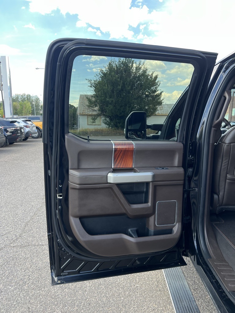 2019 Ford F-250 photo 14