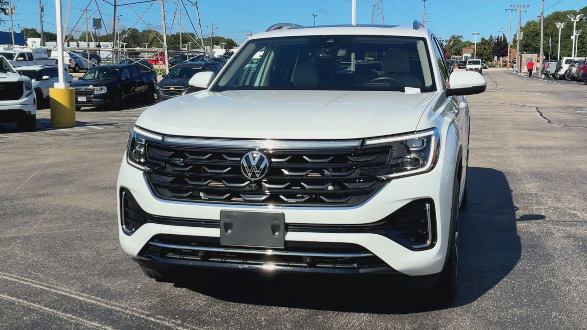 2024 Volkswagen Atlas SEL Premium R-Line photo 7
