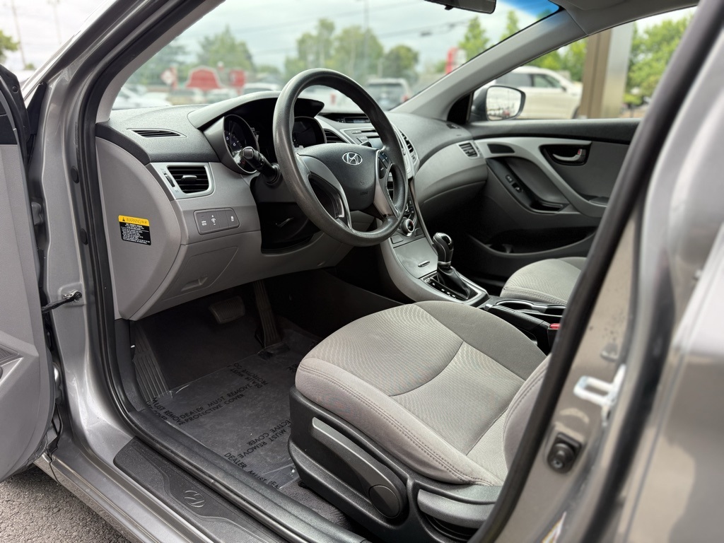 2014 Hyundai Elantra SE photo 15