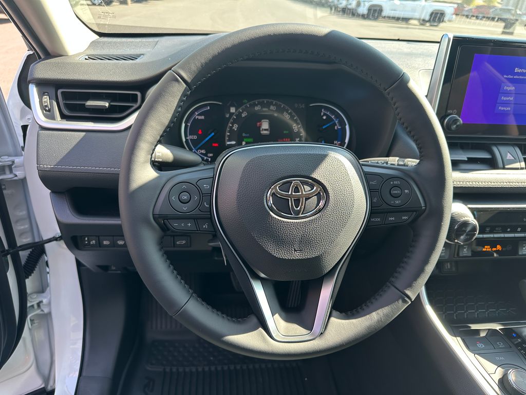 2025 Toyota RAV4 Hybrid XLE photo 20