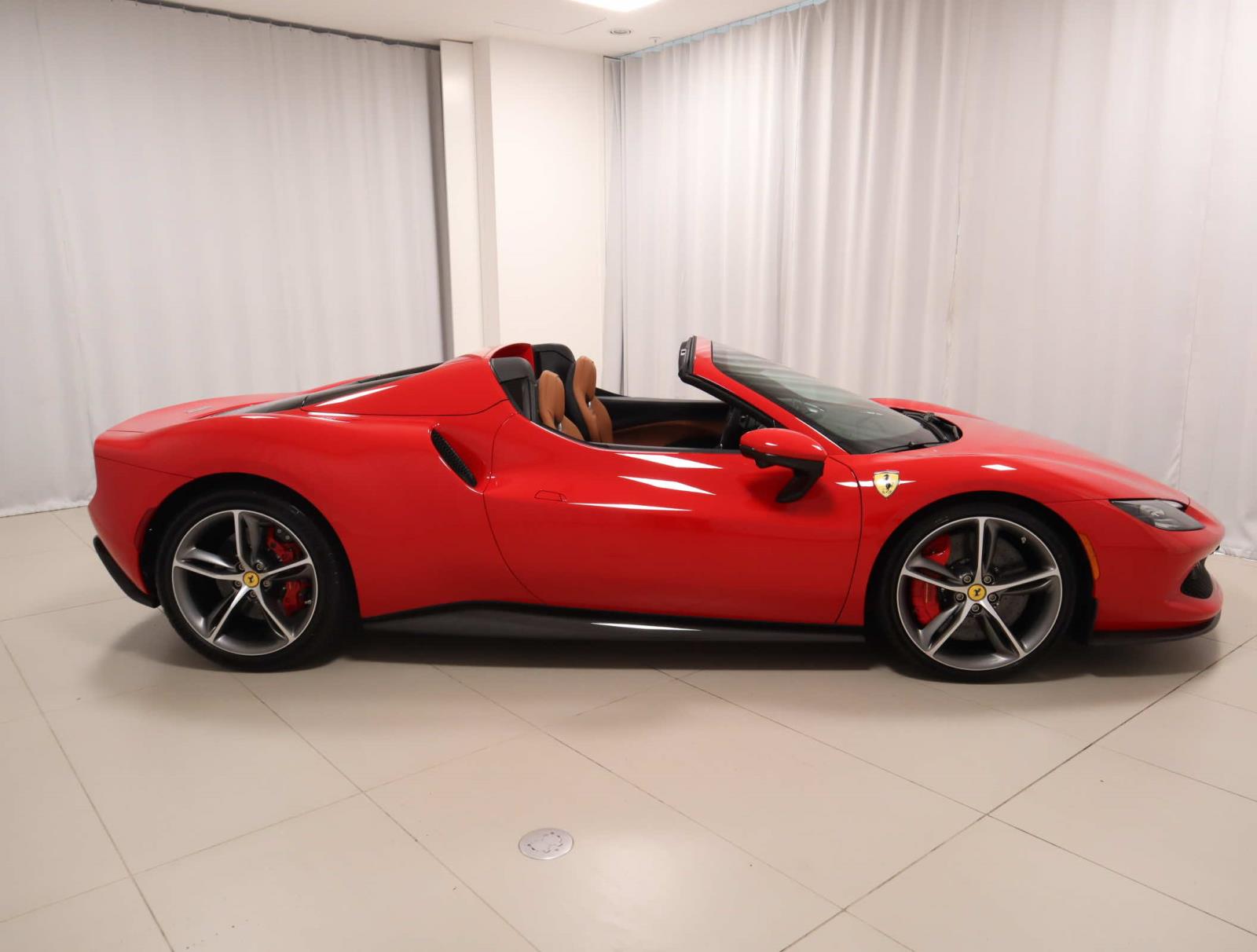 2024 Ferrari 296 GTS photo 8