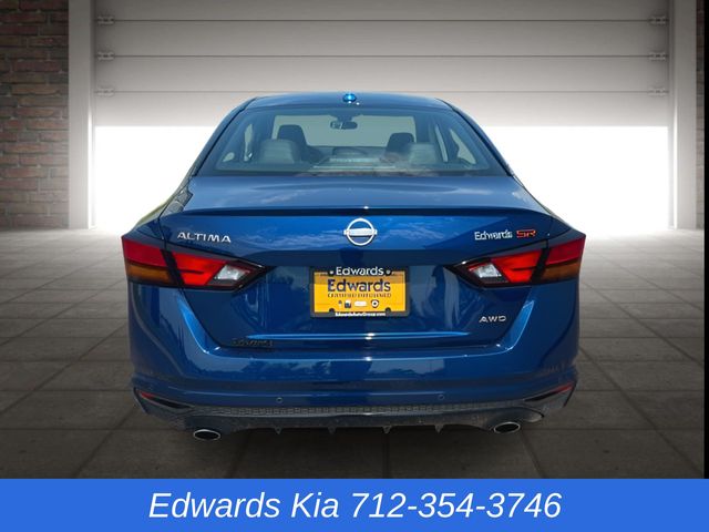2024 Nissan Altima 2.5 SR photo 4