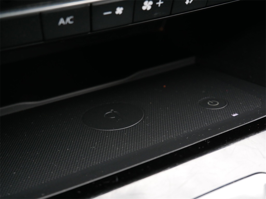 2023 Mazda CX-9 Touring photo 12