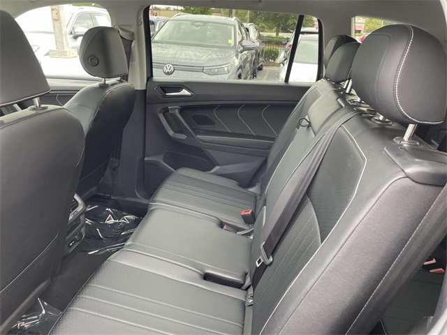 2024 Volkswagen Tiguan SE Wolfsburg Edition photo 14