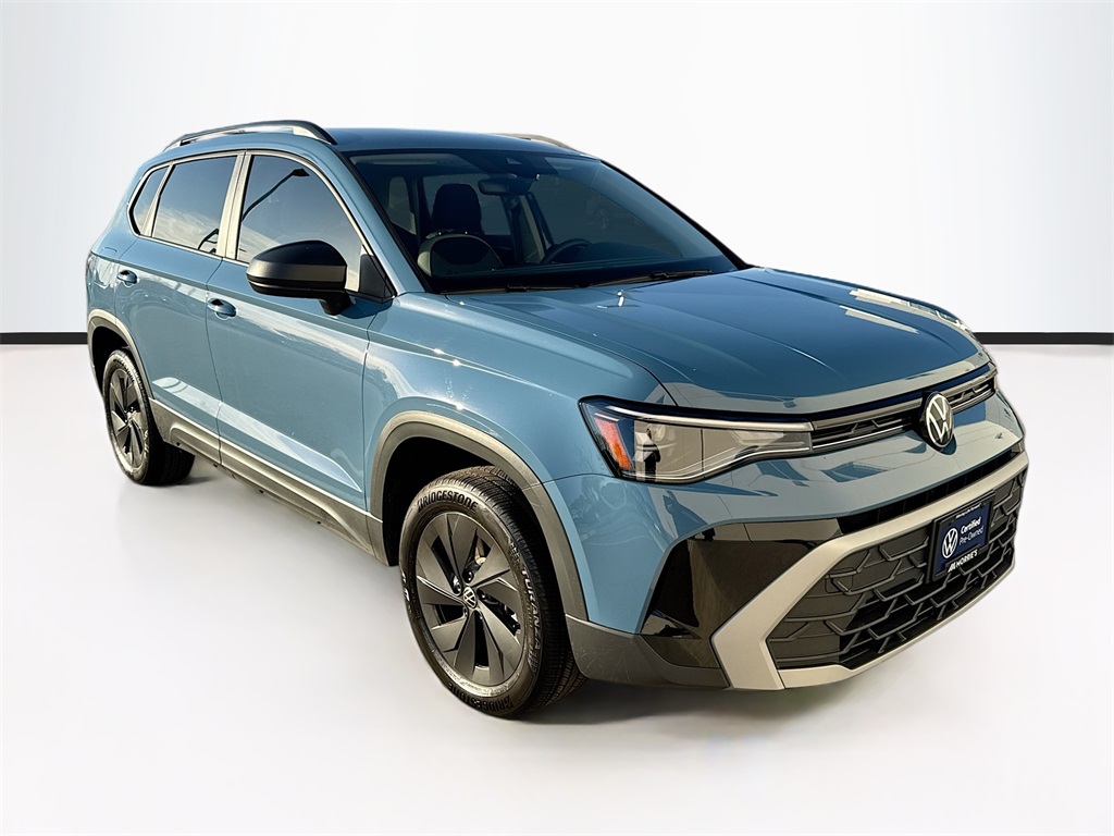 2025 Volkswagen Taos S photo 3