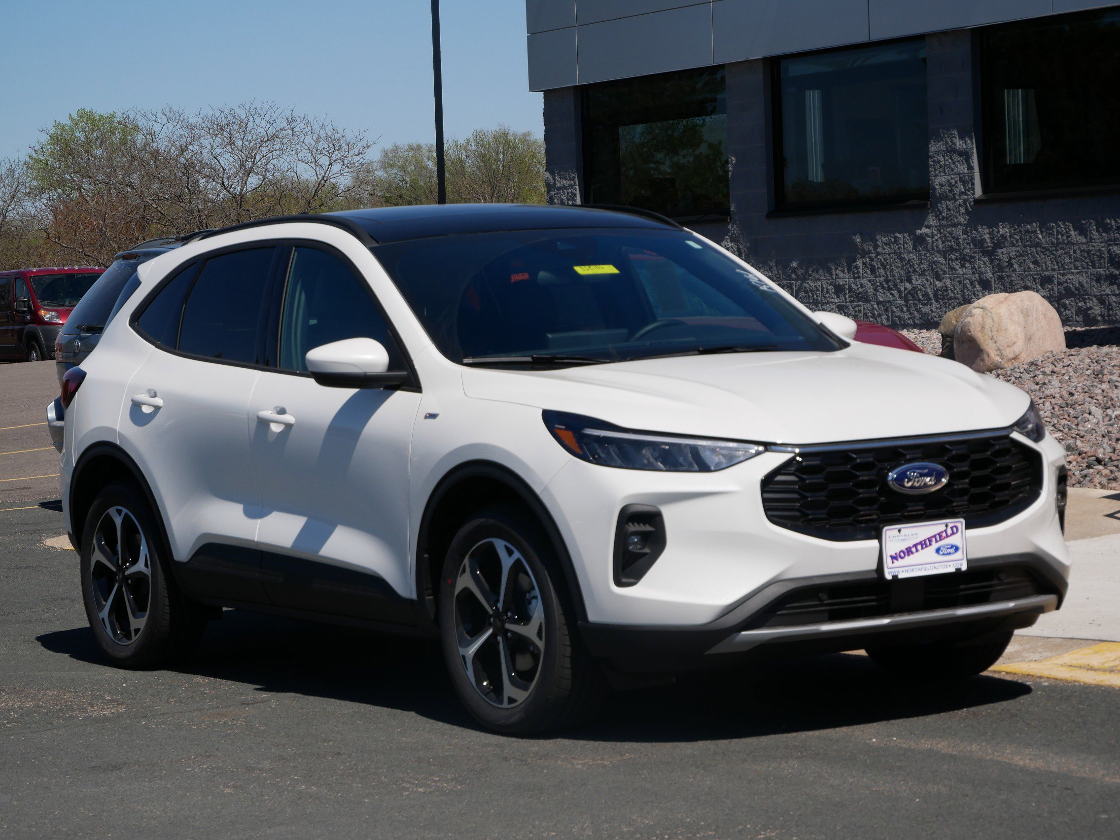 2025 Ford Escape ST-Line Select photo 2