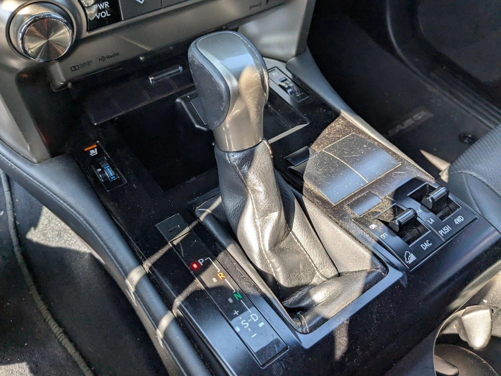 2020 Lexus GX 460 Premium photo 8