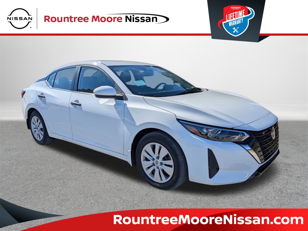 2025 Nissan Sentra S's photo