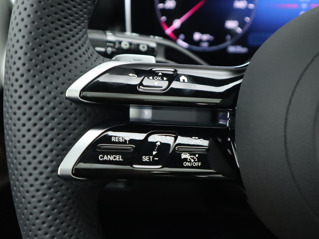 2026 Mercedes Benz GLC 300 photo 9