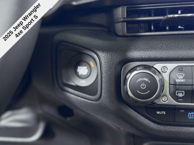 2025 Jeep Wrangler Sport S 4xe photo 30