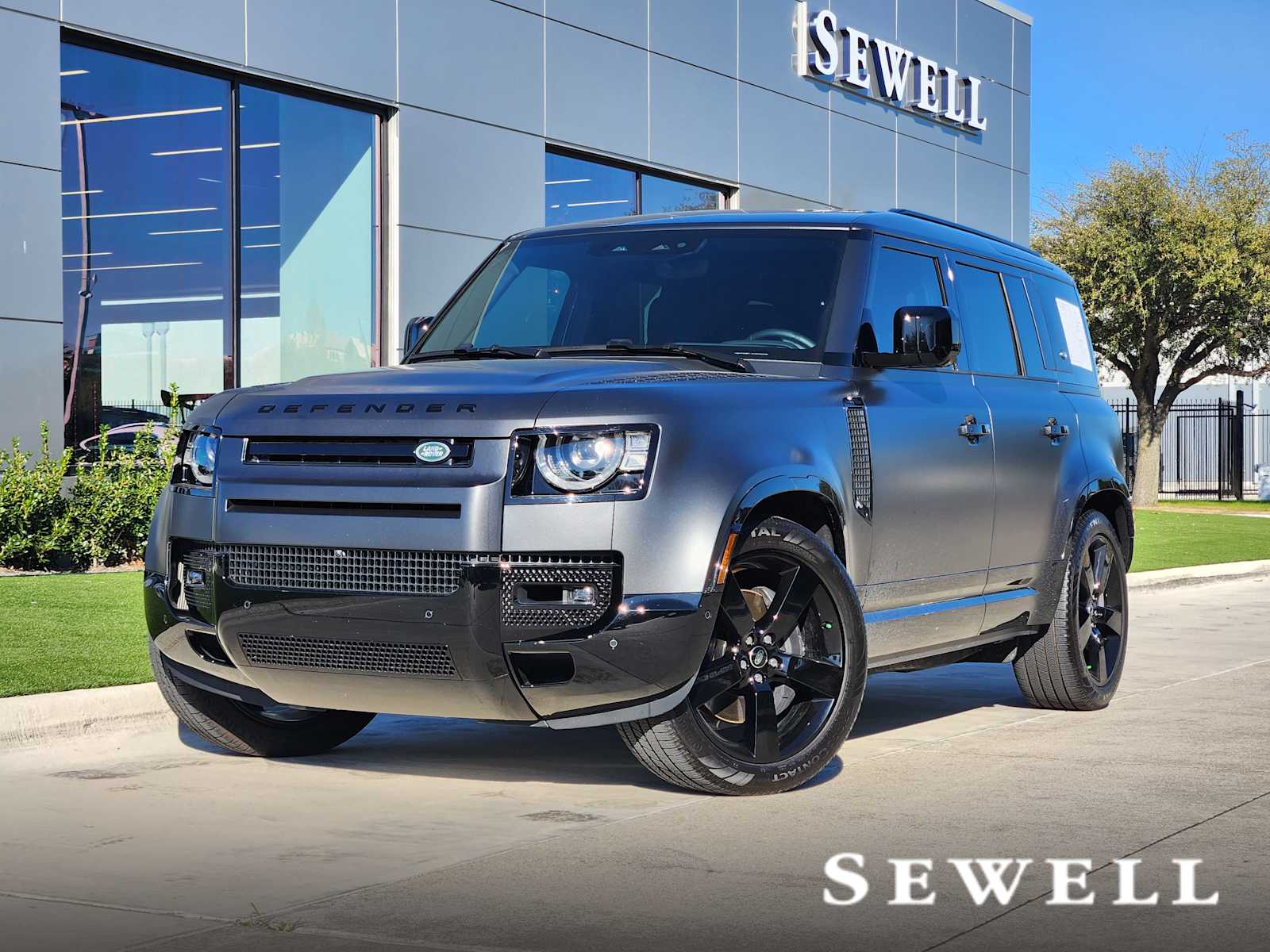 2024 Land Rover Defender X-Dynamic SE