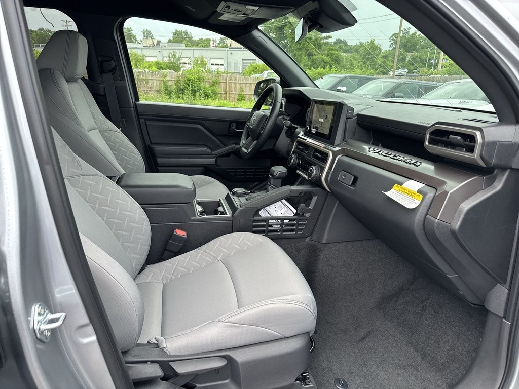 2025 Toyota Tacoma SR5 4x4 Double Cab photo 23