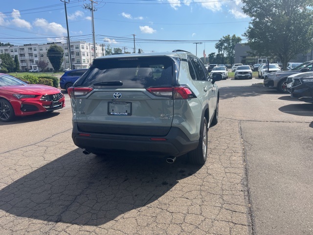 2021 Toyota RAV4 Hybrid XLE Premium photo 12