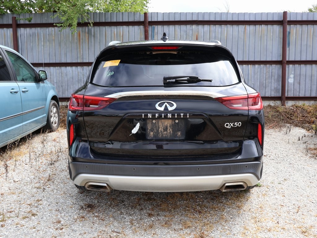 2019 Infiniti QX50 Essential photo 13