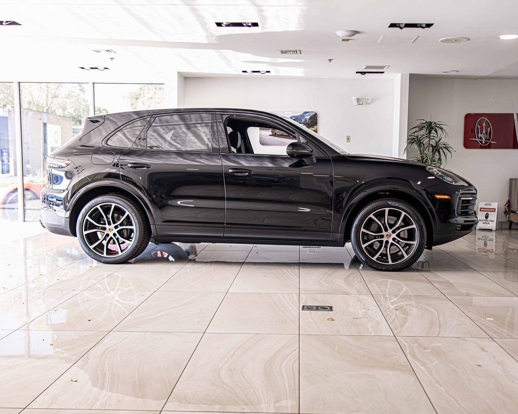 2022 PORSCHE CAYENNE - Image 9