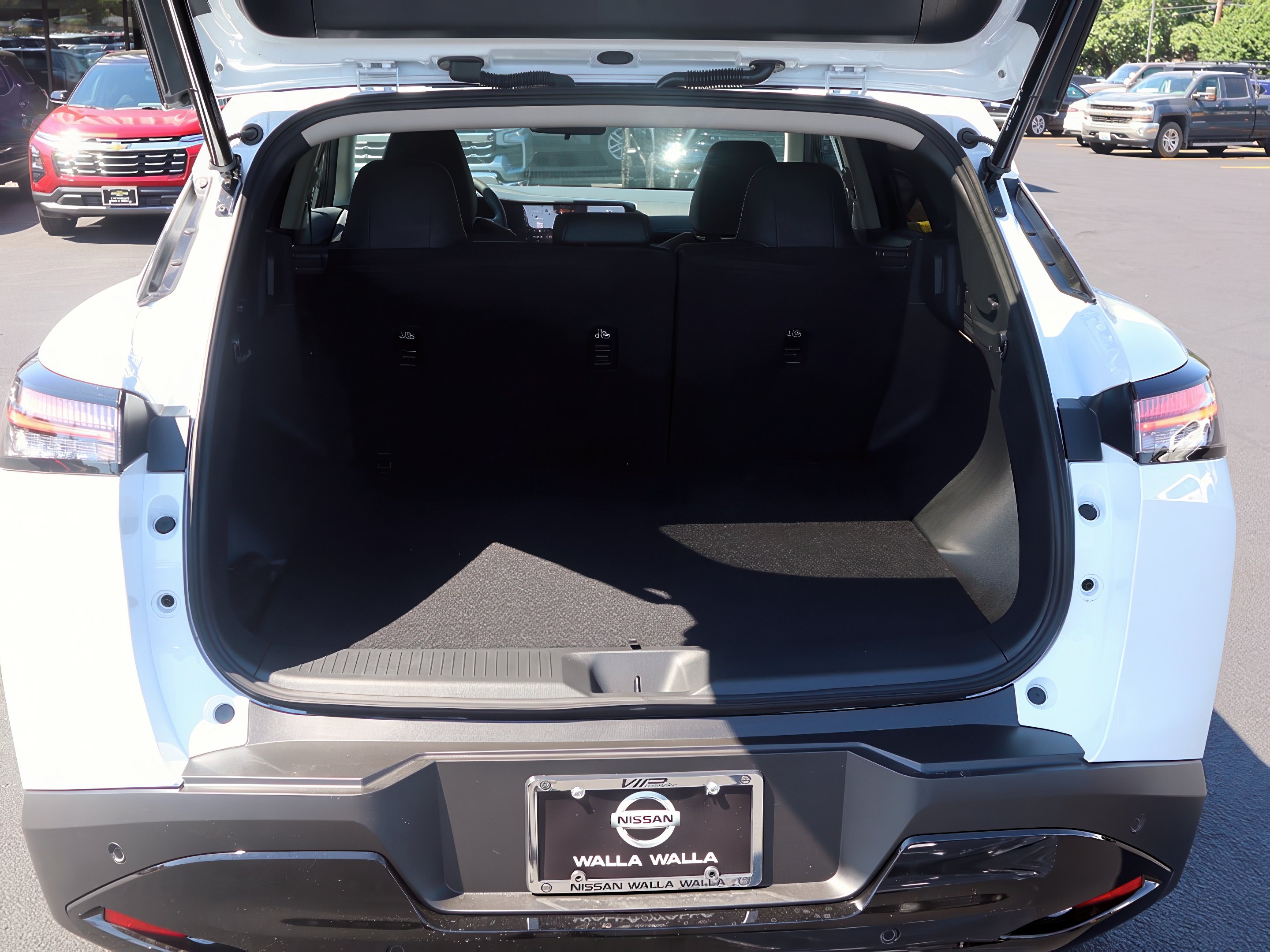 2025 Nissan Murano SV photo 7