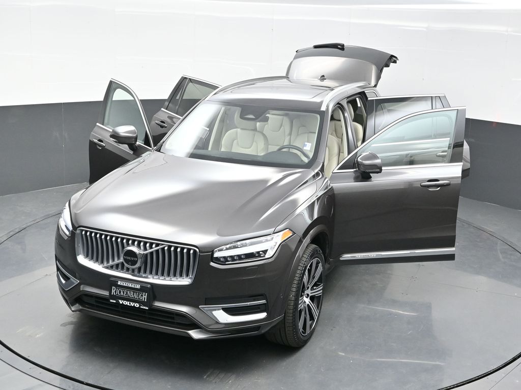 2024 Volvo XC90 T8 Plus photo 35