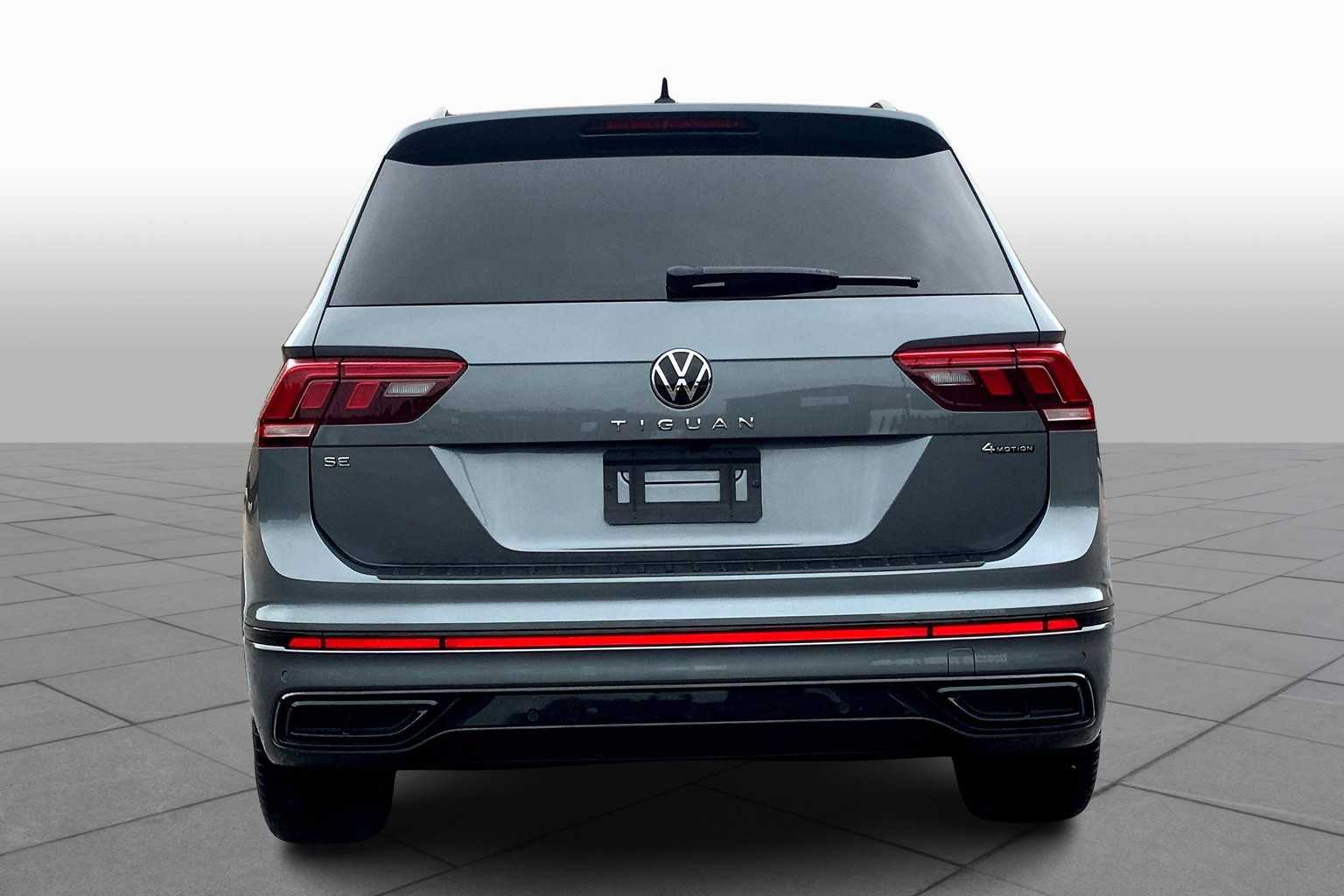 2024 Volkswagen Tiguan SE R-Line Black photo 2