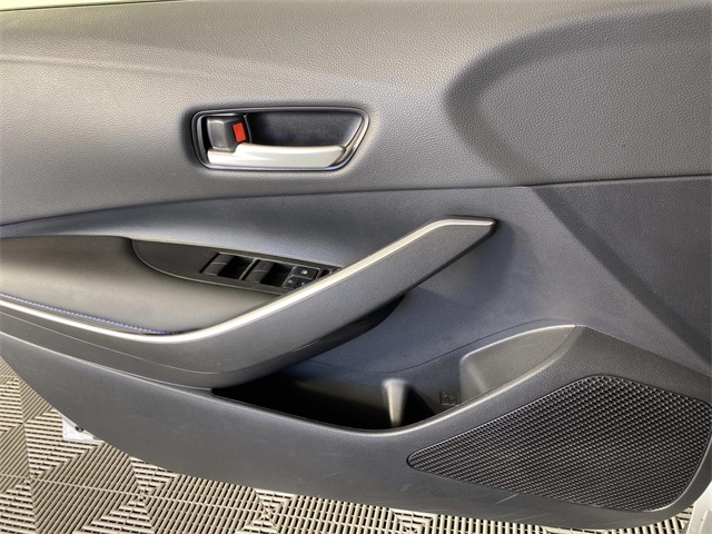 2022 Toyota Corolla SE photo 19
