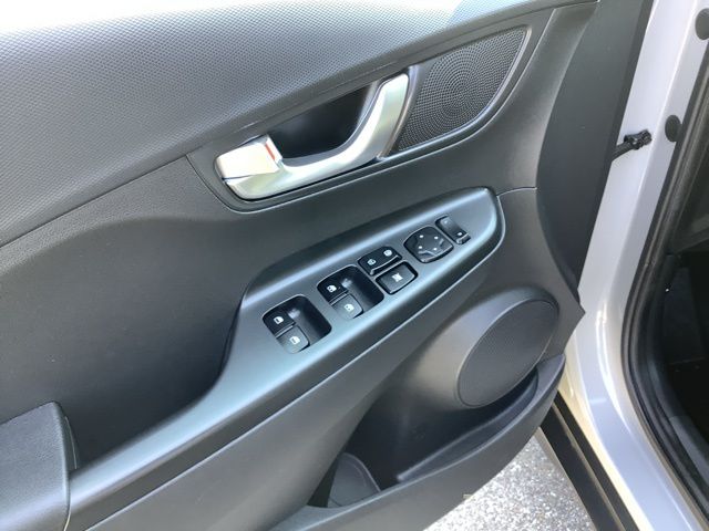 2022 Hyundai Kona SEL N Line photo 13