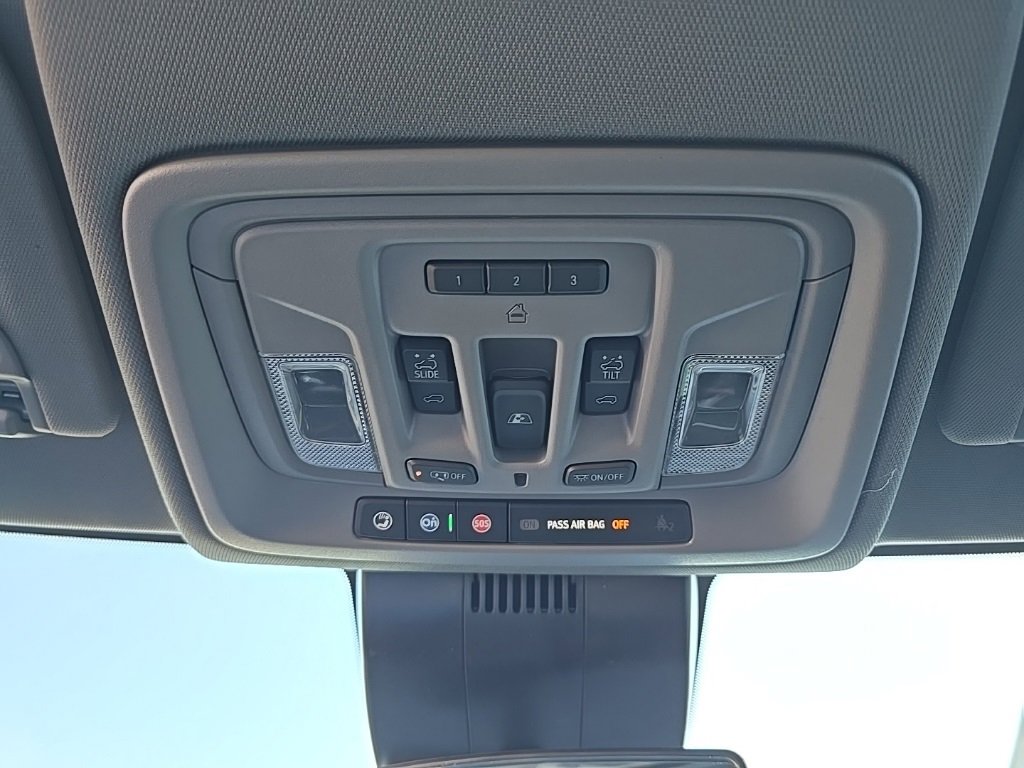 2025 Chevrolet Silverado 1500 LT Trail Boss photo 12