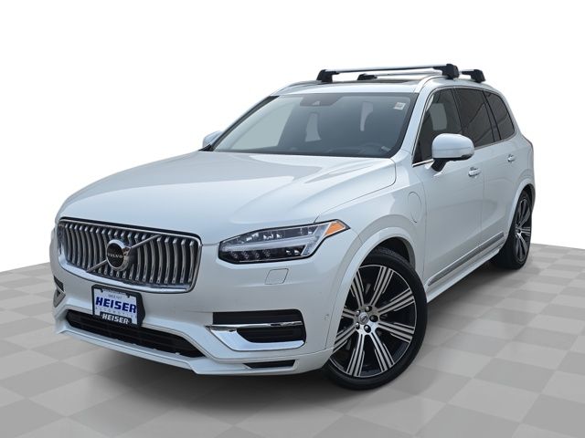 2022 Volvo XC90 Inscription's photo