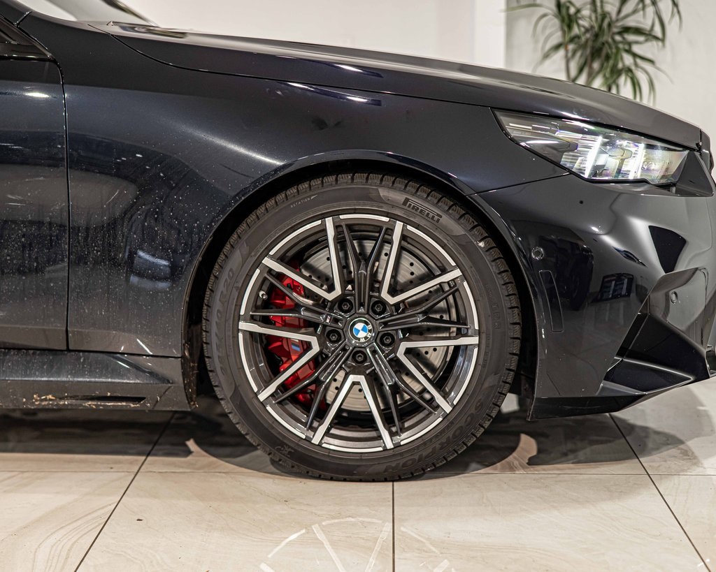 2025 BMW M5 - Image 10